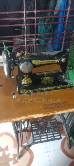 Sewing machine is brand new, never used after purchase, full fresh