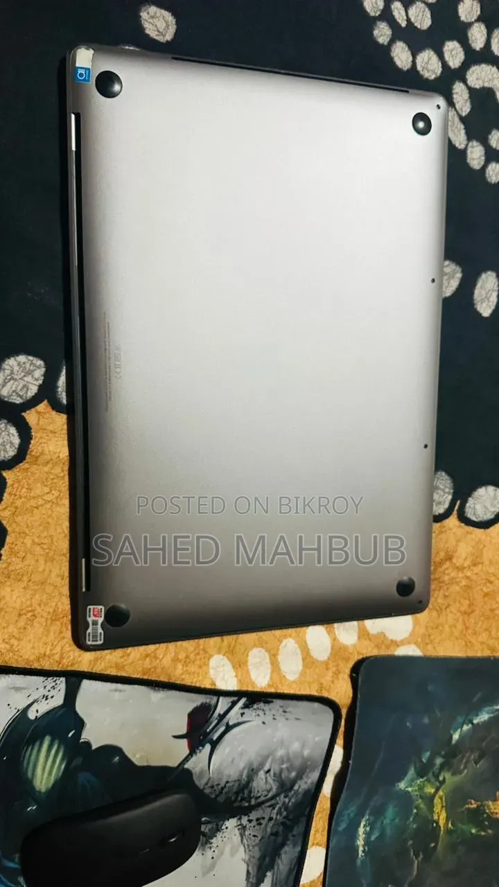 Laptop Apple MacBook Pro 2019 32GB Intel Core I9 SSD 1T