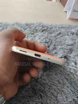 Samsung Galaxy F55 128 GB Orange