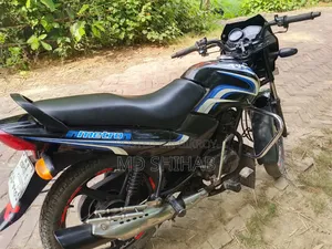 TVS Metro ২০১৭ ব্ল্যাক