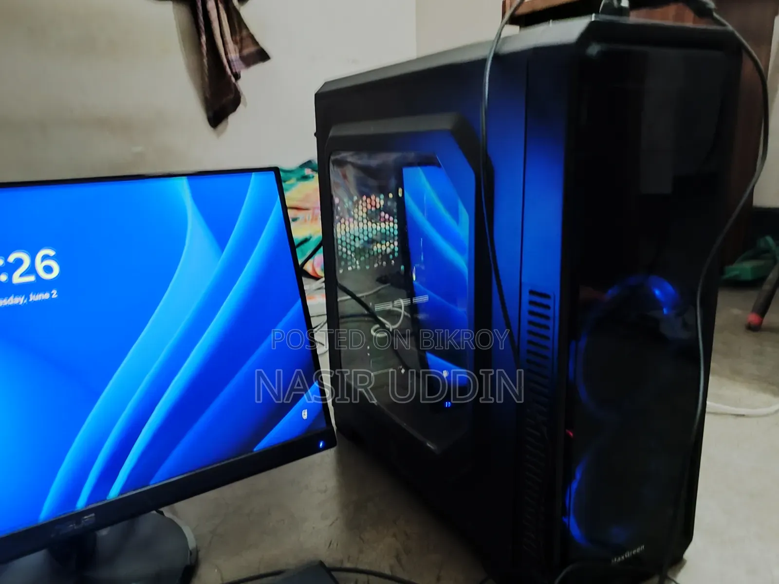 Desktop Computer Gigabyte GB-BACE-3010 8GB AMD Ryzen 3 HDD+SSD 500GB