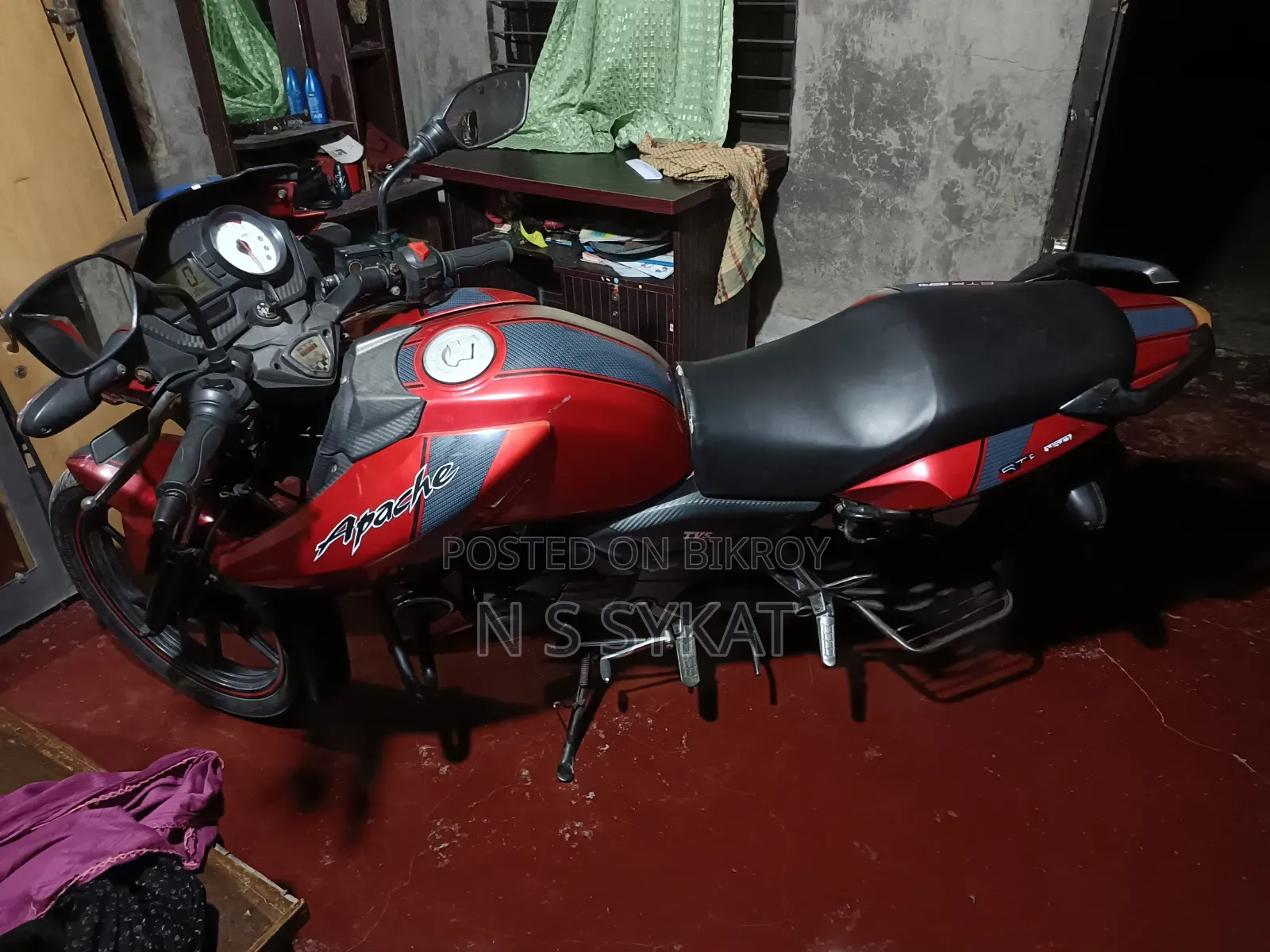 TVS Apache RTR 160 2V 2017 Red