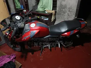 TVS Apache RTR 160 2V 2017 Red