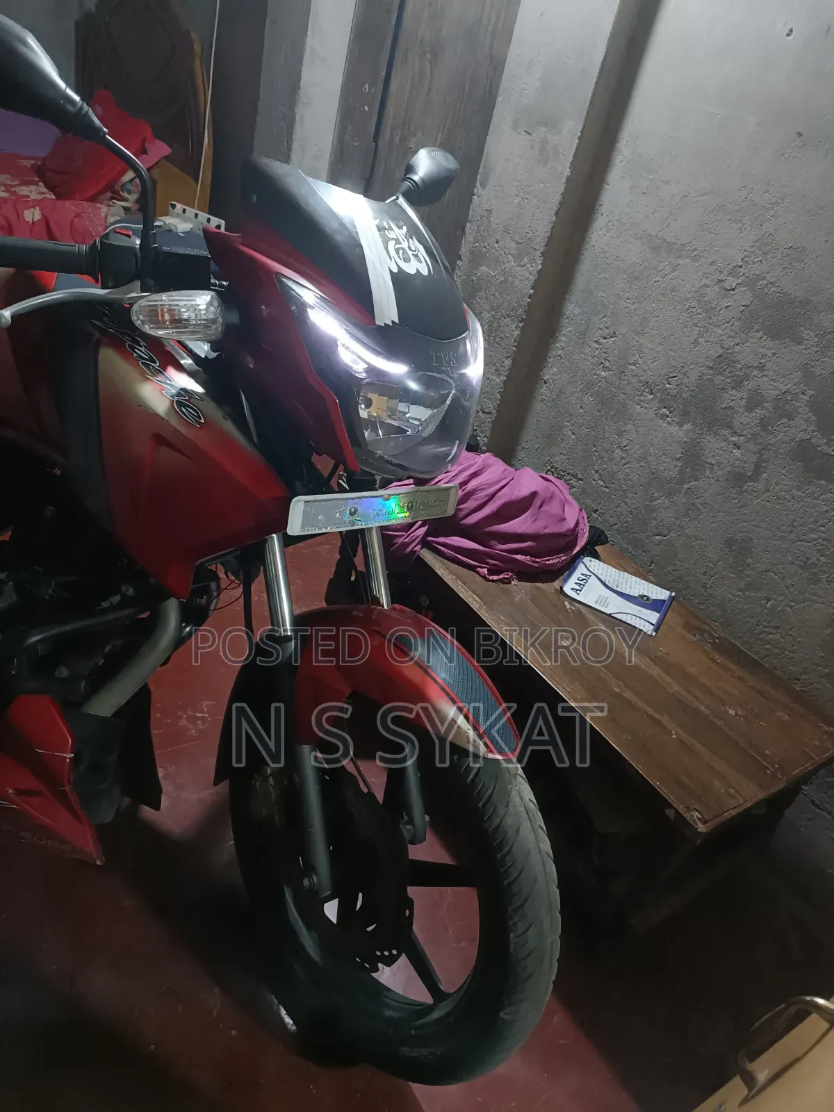 TVS Apache RTR 160 2V 2017 Red