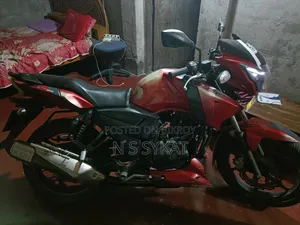 TVS Apache RTR 160 2V 2017 Red