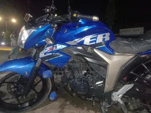 Suzuki 2016 Blue