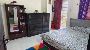 অক্সিজেনে বিক্রির জন্য ফার্নিশড ২ বেডরুমের অ্যাপার্টমেন্ট