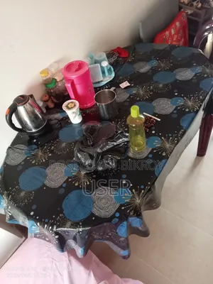 ডাইনিং টেবিল বিক্রি হবে