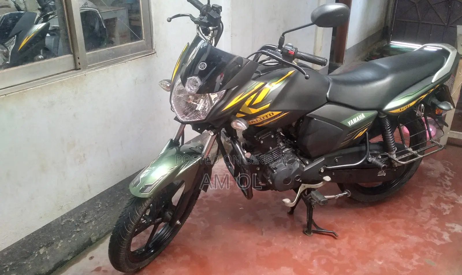 ইয়ামাহা ২০২৩ কালো