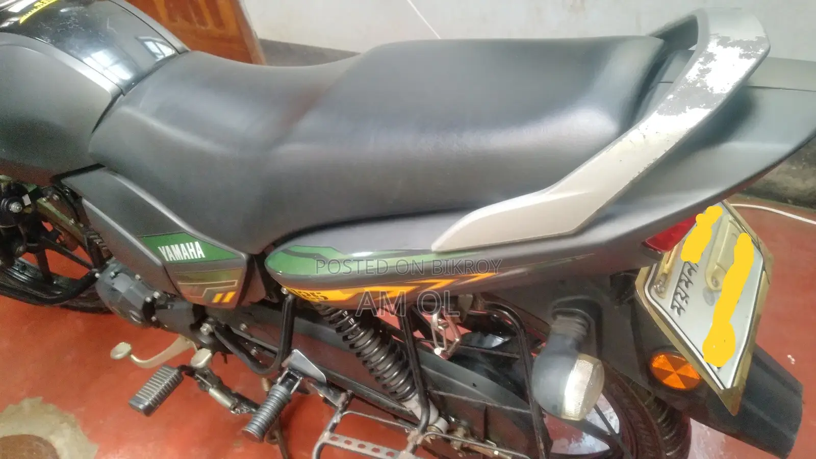ইয়ামাহা ২০২৩ কালো