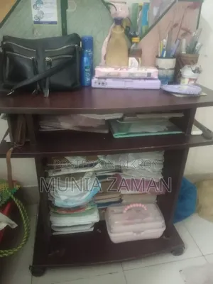 টিভি ট্রলি