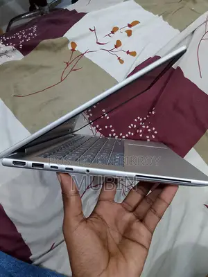 Laptop HP EliteBook 845 G11 8GB AMD Ryzen 5 SSD 512GB