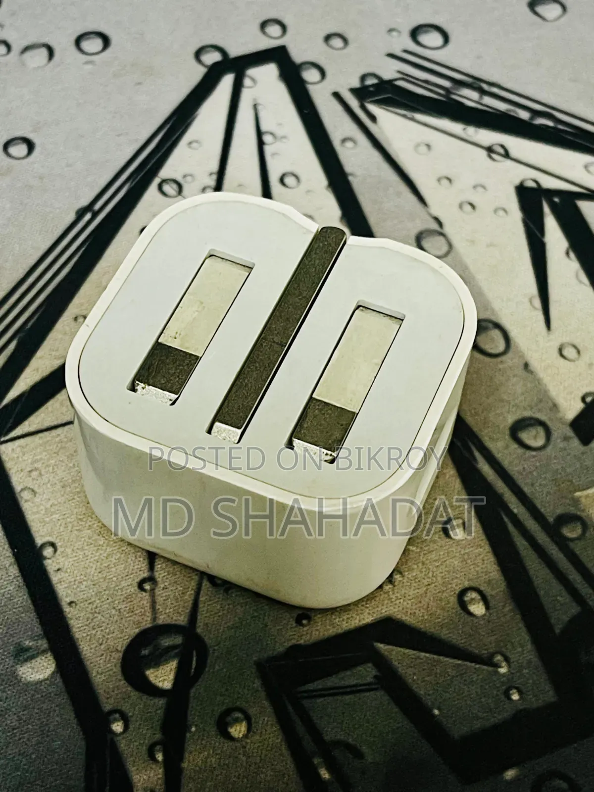 Apple iPhone's Original Adapter