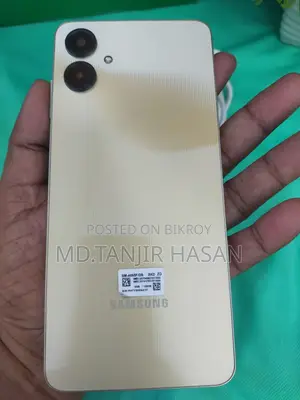 Samsung Galaxy A06 গোল্ড