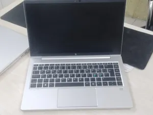Laptop HP EliteBook 640 G9 8GB Intel Core I5 SSD 1T