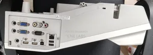 Hitachi CP-AX2503 UST Projector