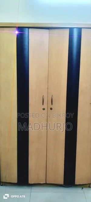 Wardrobes Almirah