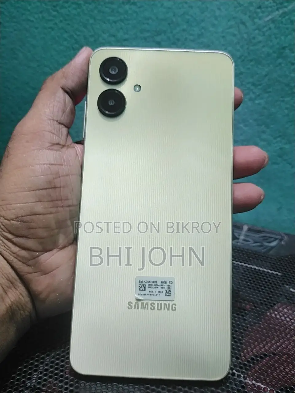 Samsung Galaxy A06 128 GB Gold