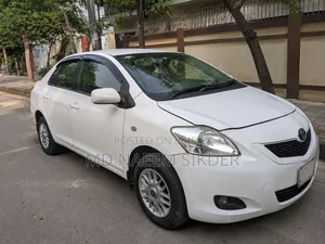 নিউ টয়োটা ইয়ারিস ২০০৯ পার্ল