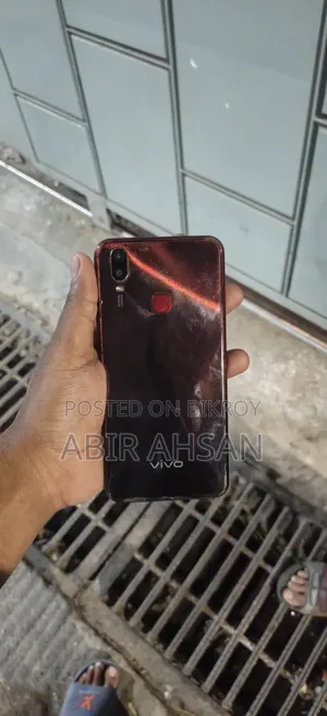 Vivo Y11 32 GB Red