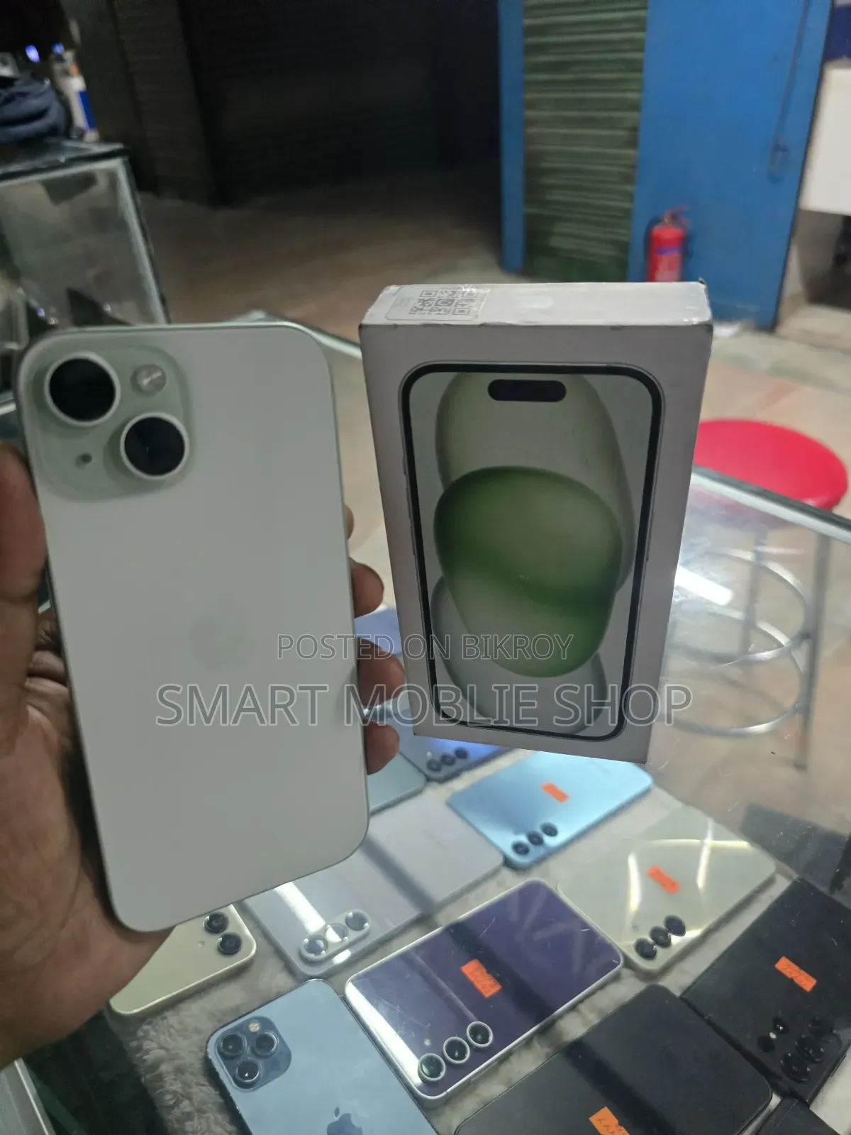 অ্যাপল আইফোন ১৫ ১২৮ জিবি ব্রোঞ্জ