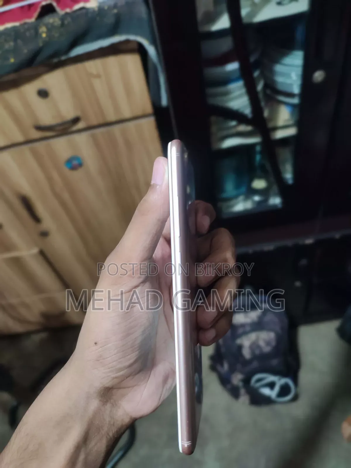 Vivo Y71 16 GB Gold