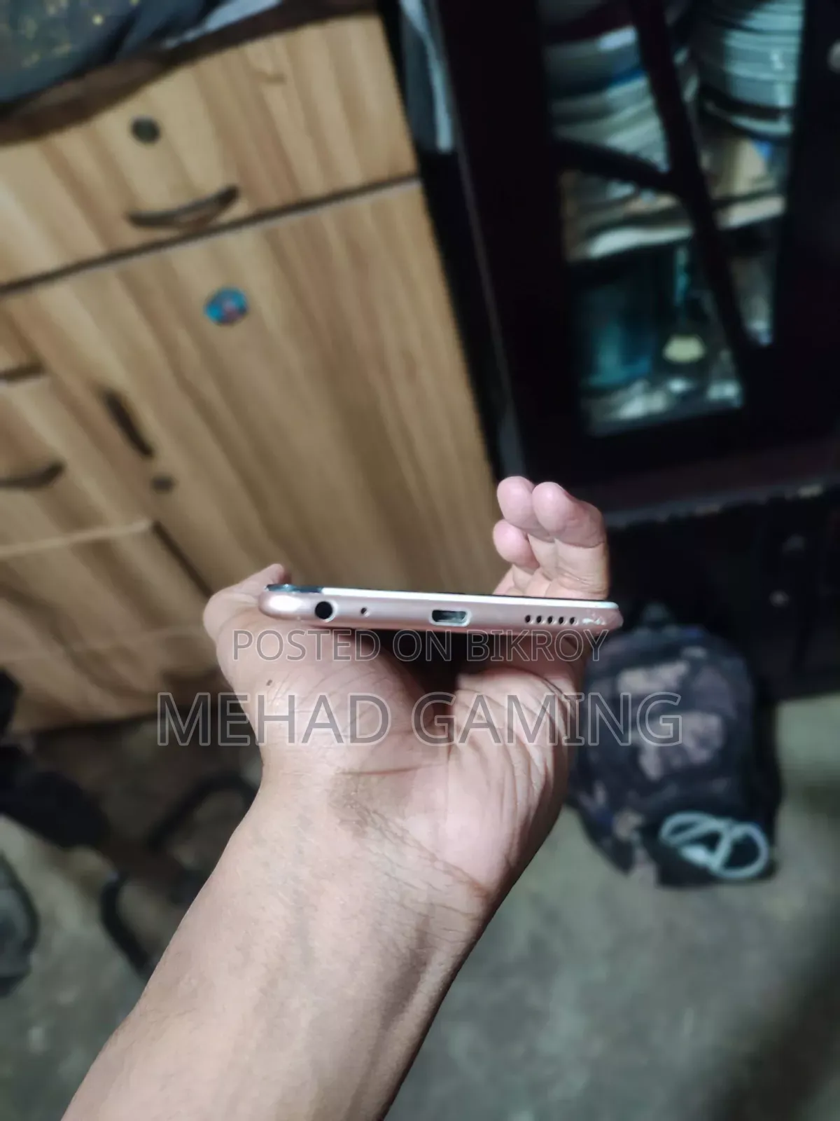 Vivo Y71 16 GB Gold