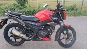 TVS Raider 125 2022 Red