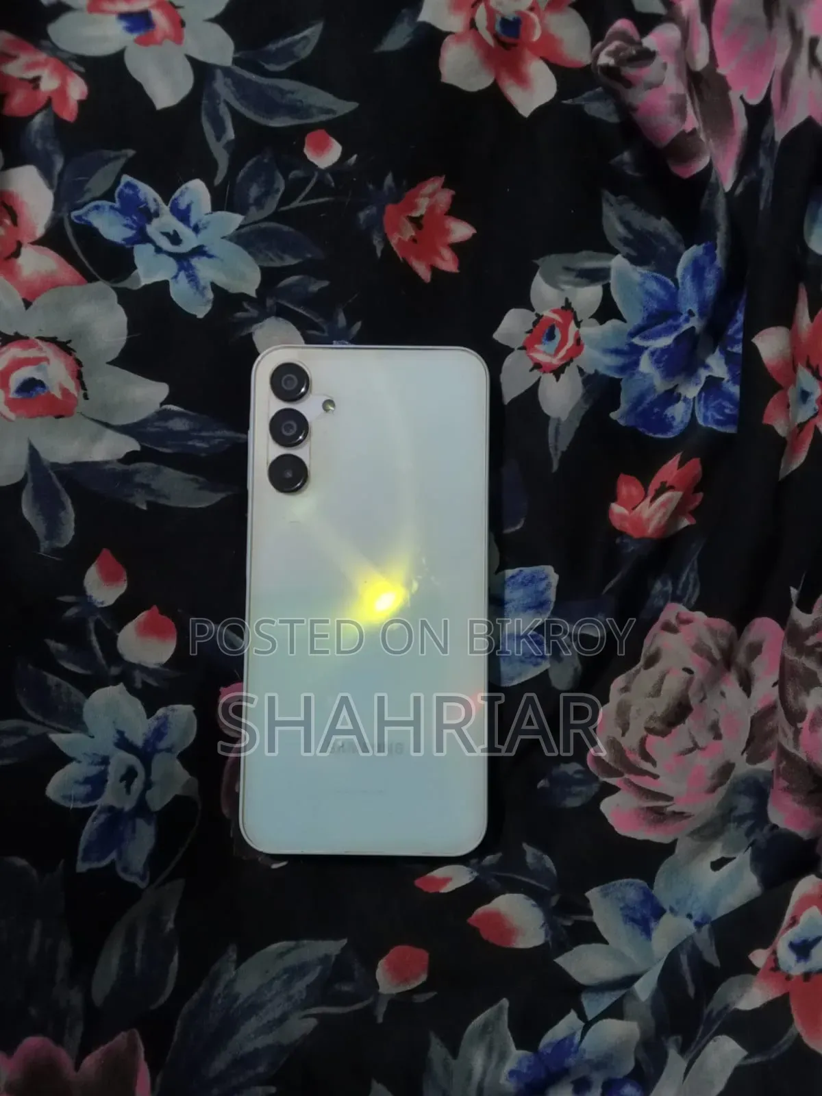 স্যামসাং গ্যালাক্সি এ১৫ ১২৮ জিবি সাদা