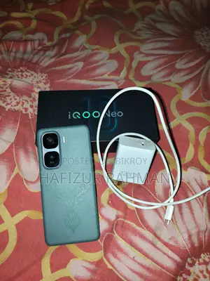 iQOO 256 GB Black