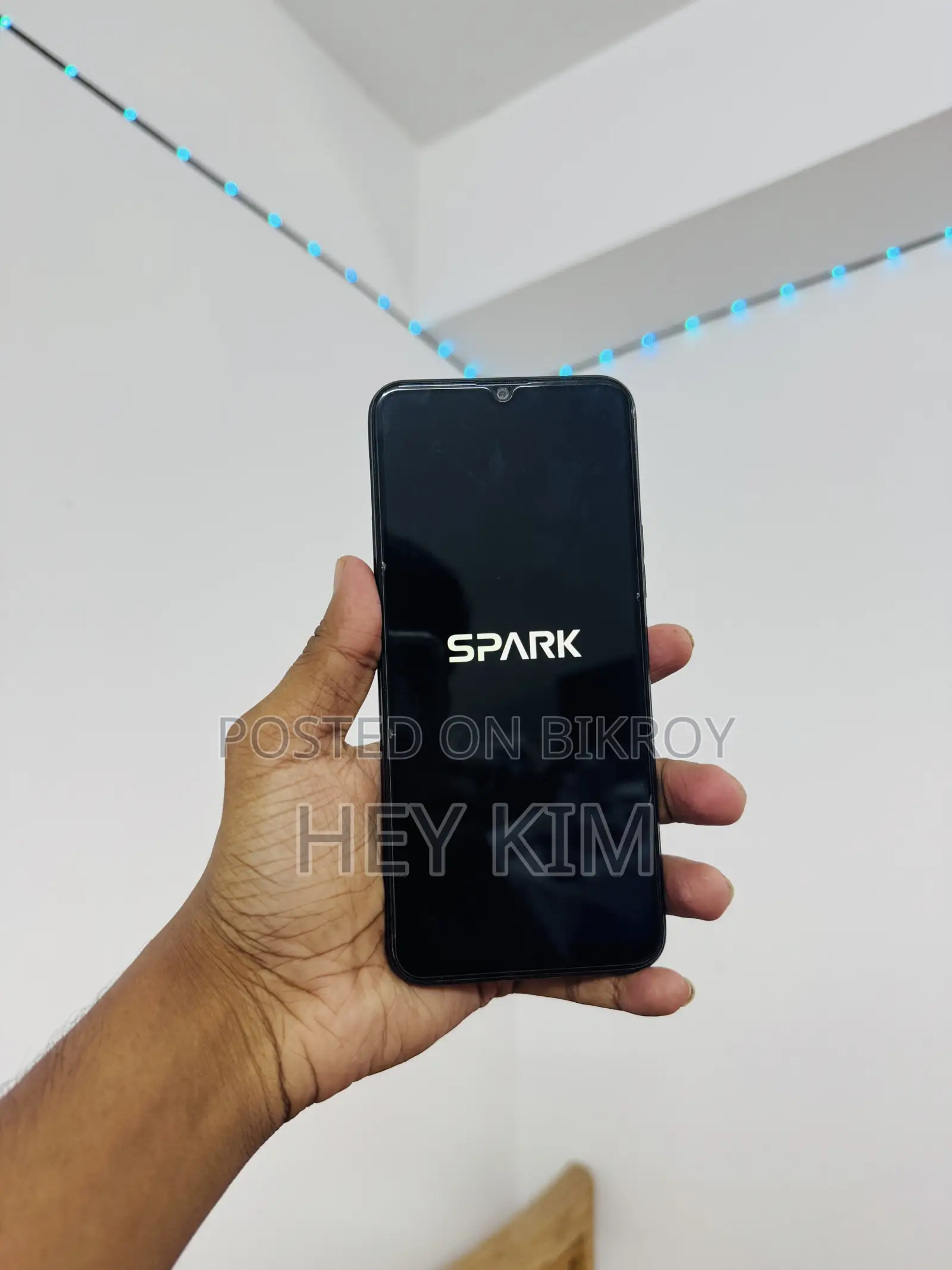 টেকনো স্পার্ক ৪ ৩২ জিবি