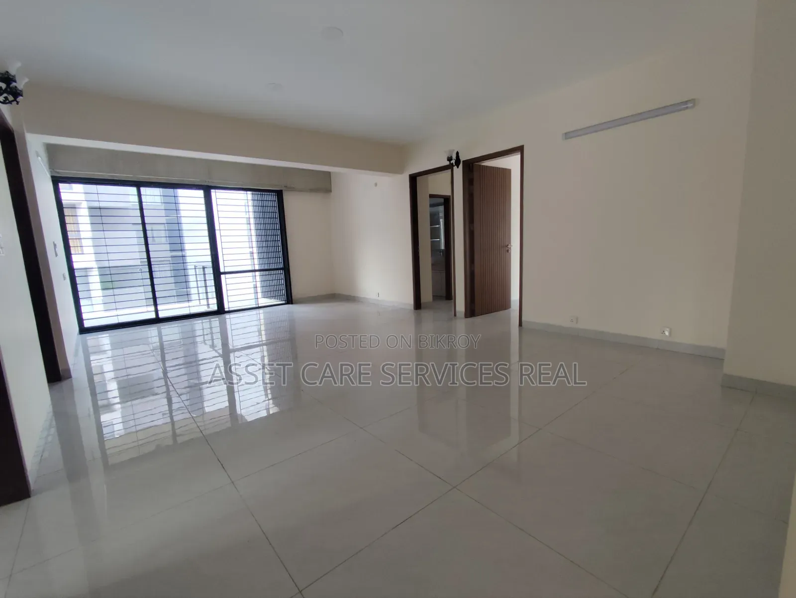 4-bedroom Apartment in Navana, Gulshan for Rent