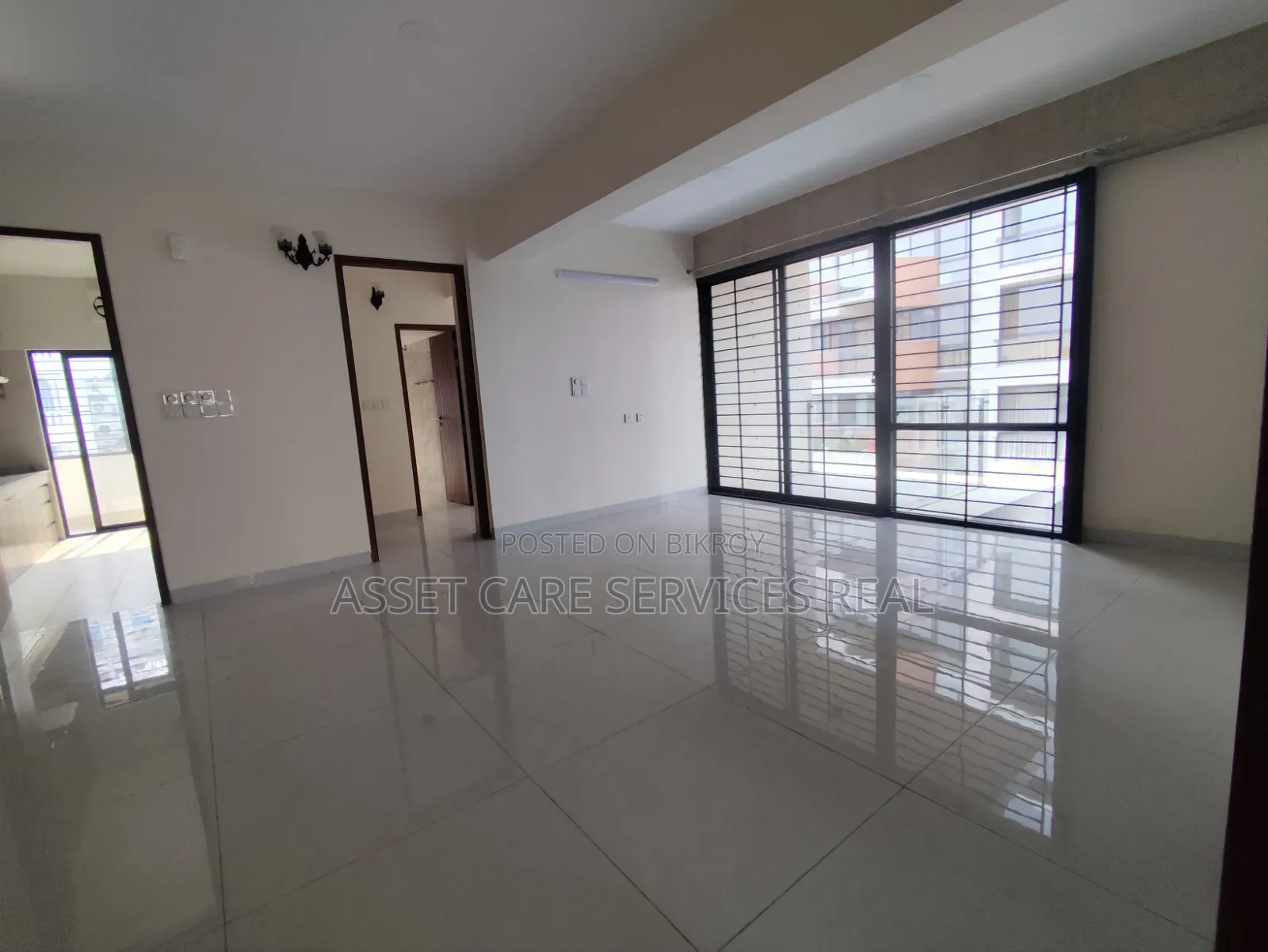 4-bedroom Apartment in Navana, Gulshan for Rent