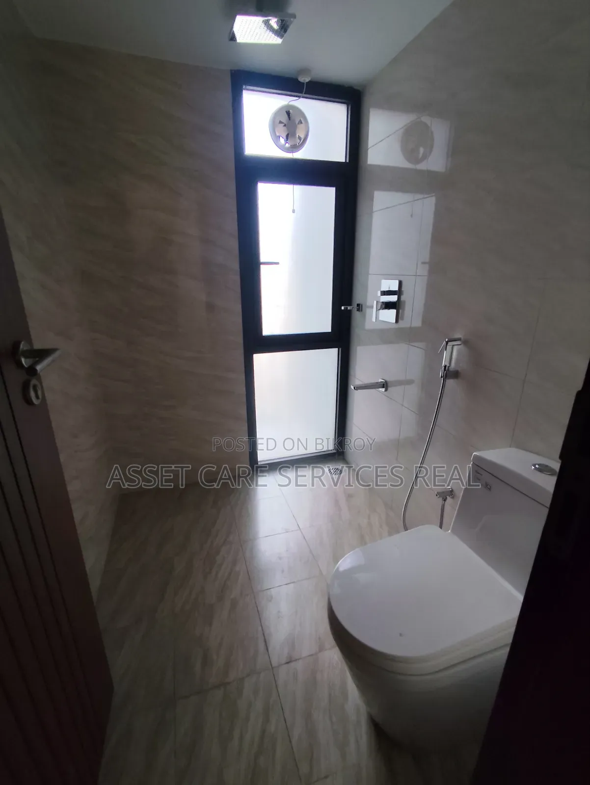 4-bedroom Apartment in Navana, Gulshan for Rent