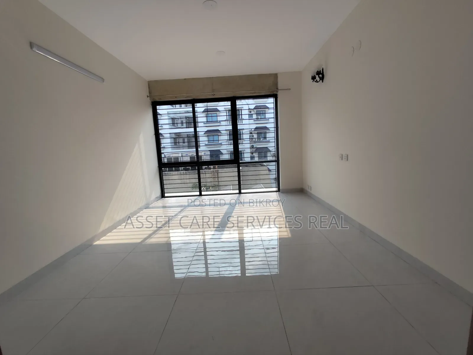 4-bedroom Apartment in Navana, Gulshan for Rent