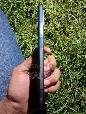 Vivo Y33s 128 GB Black
