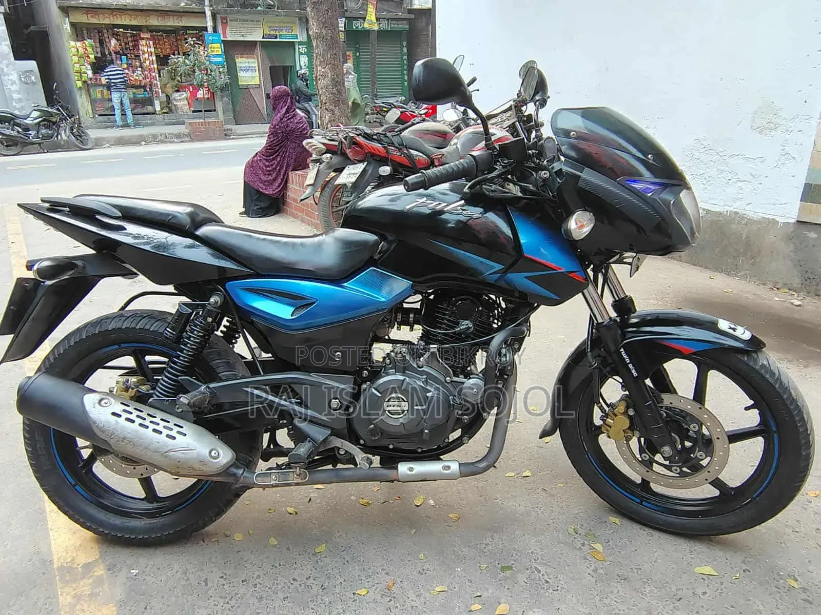 বাজাজ পালসার ১৫০ ২০১৮ ব্লু