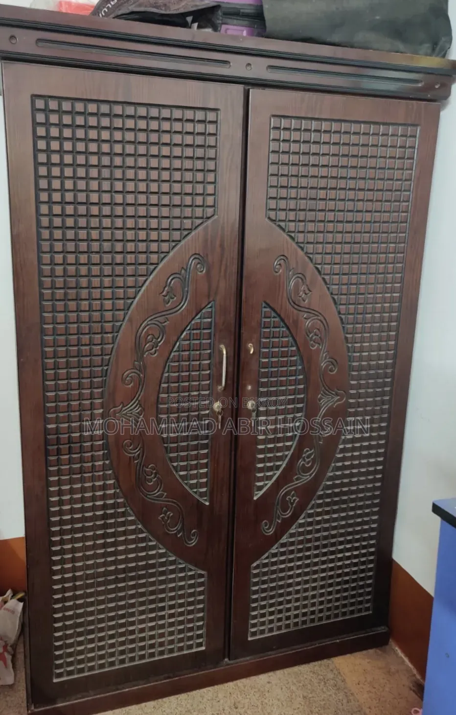 Almirah for Sale
