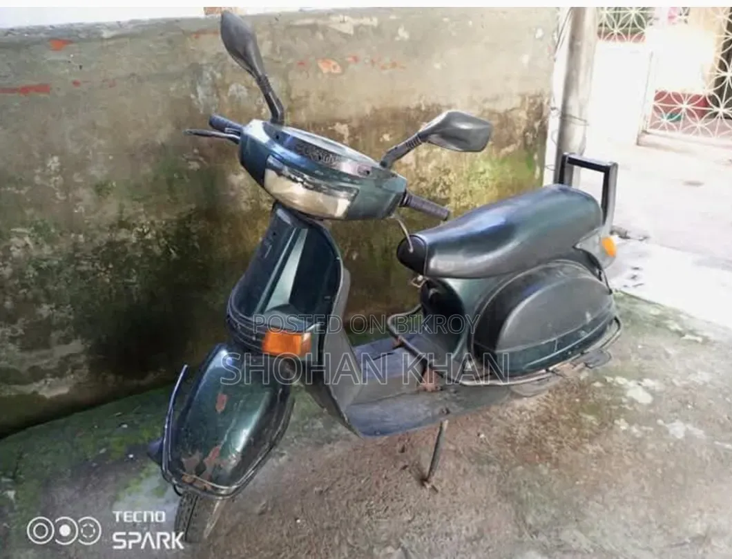 Vespa 150 2004 Green