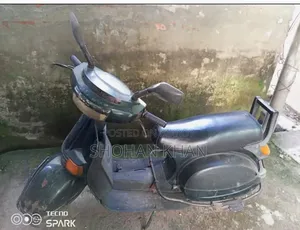 Vespa 150 2004 Green