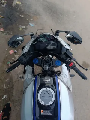 Yamaha R15M 2023 Silver