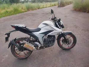 Suzuki 2021 White