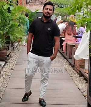 চাকরি প্রয়োজন