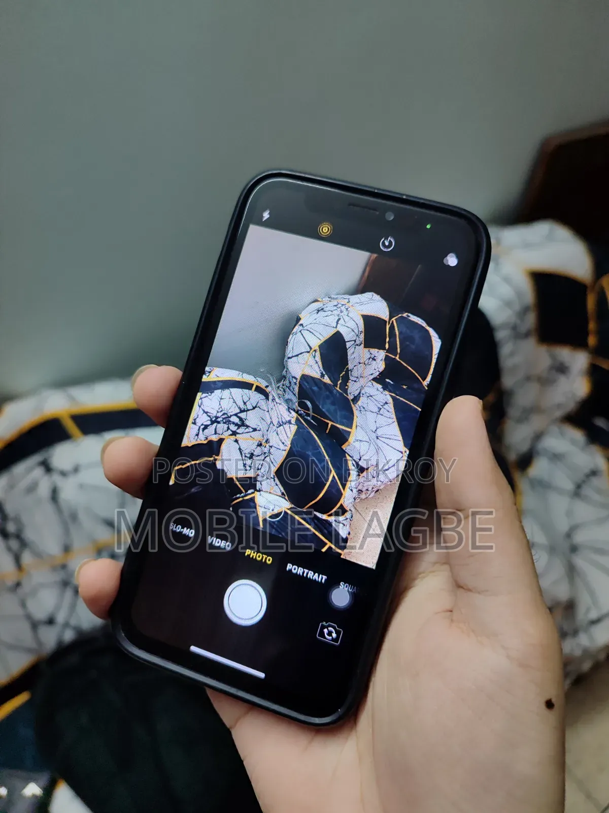 অ্যাপল আইফোন এক্স ২৫৬ জিবি হোয়াইট