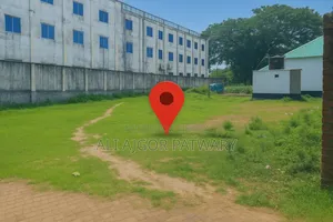 জমি বিক্রি ১০ শতাংশ। এই দামে এই জমি হারলেই মিস করবেন