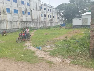 জমি বিক্রি ১০ শতাংশ। এই দামে এই জমি হারলেই মিস করবেন