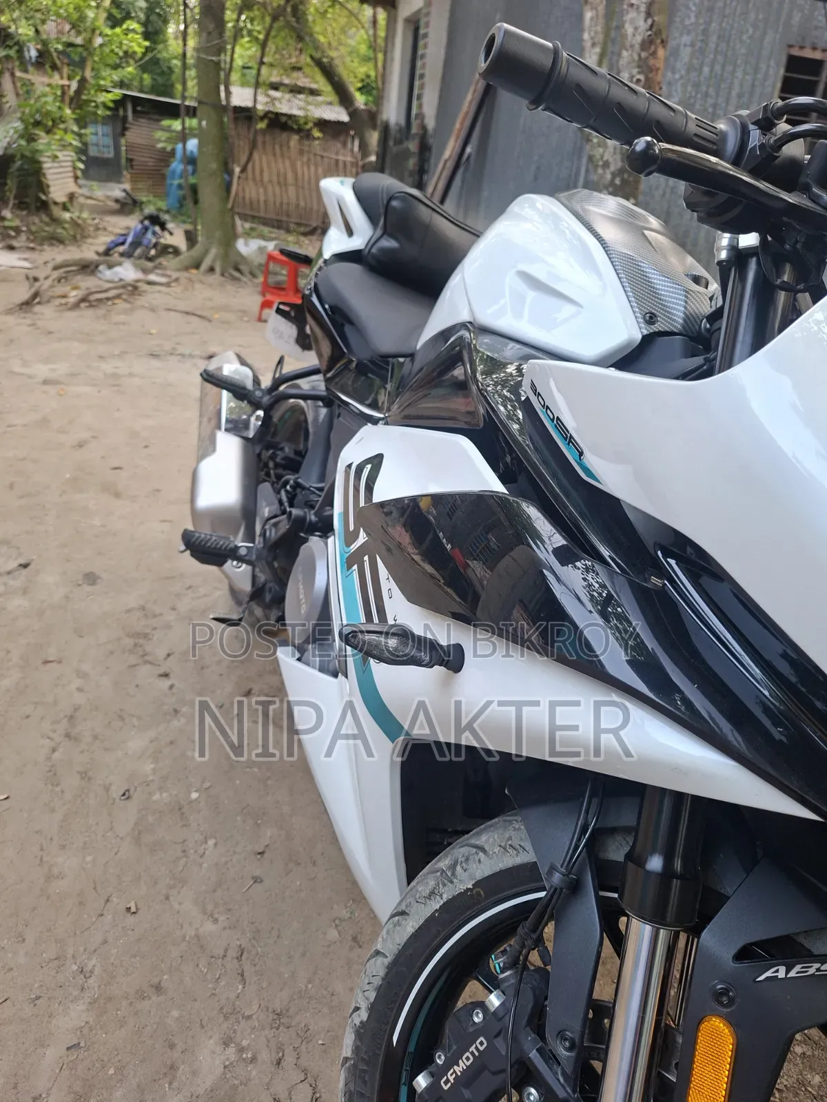 CFMoto 300SR 2025 White