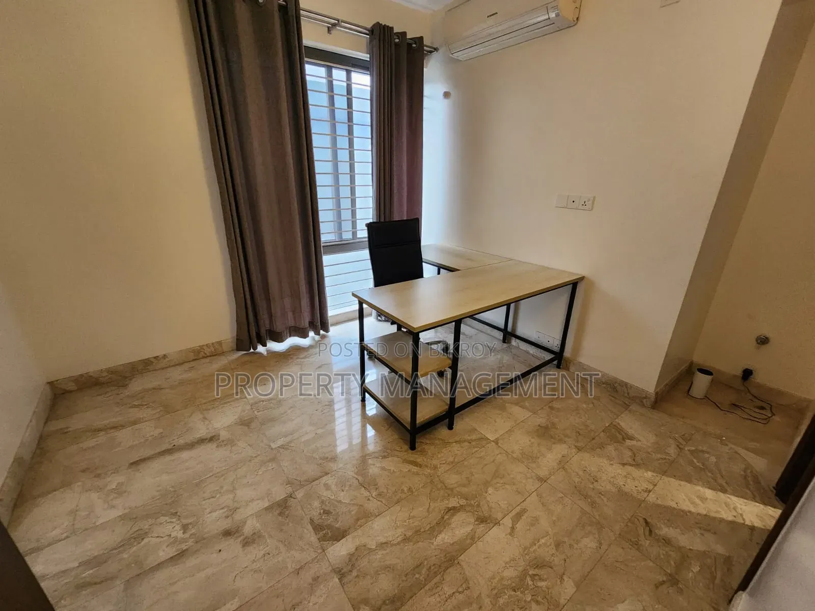 Furnished 4-Bedroom Apartment in a Renowned Company, Gulshan for Rent