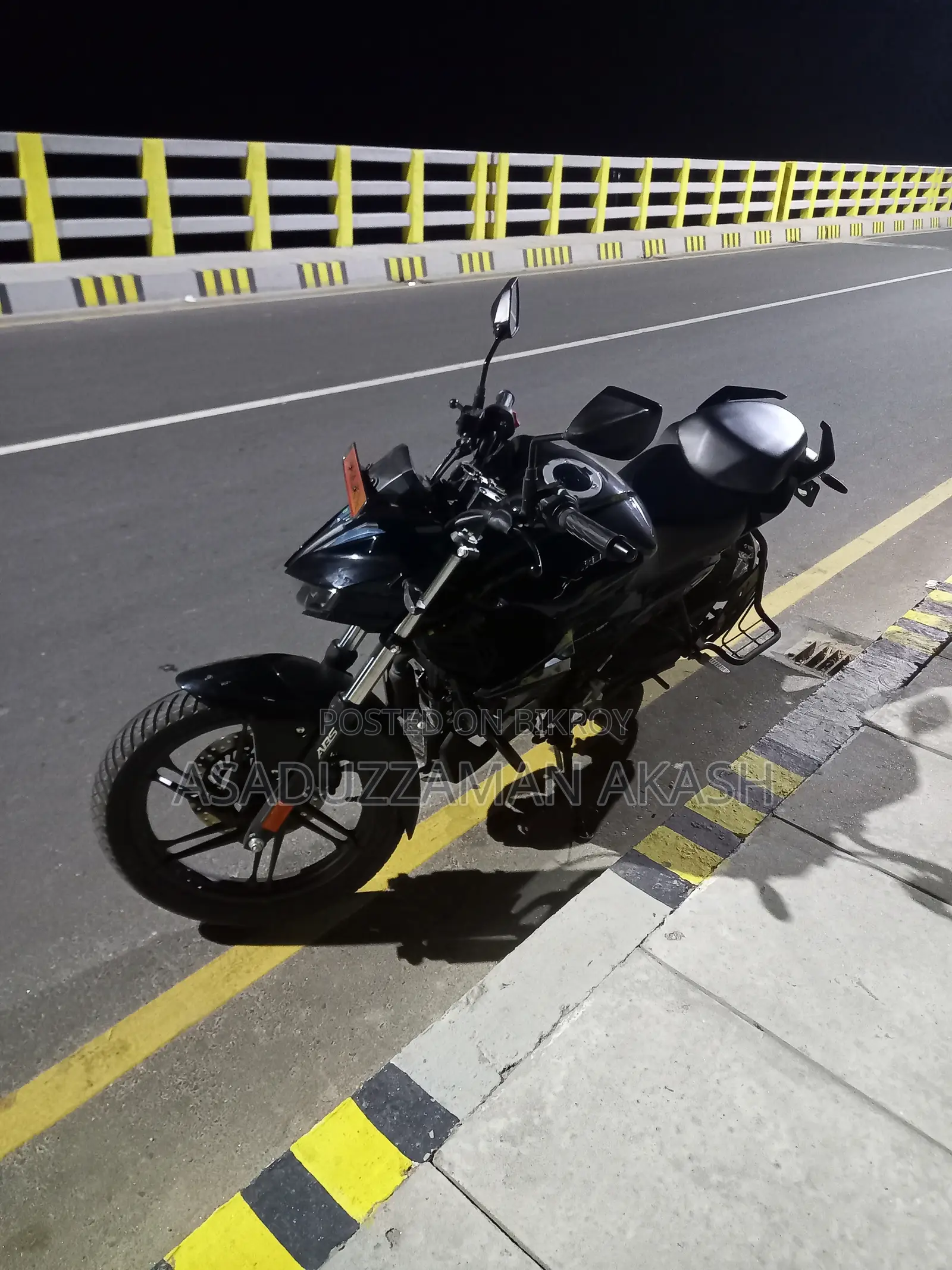New Hero Xtreme 125R 2024 Black