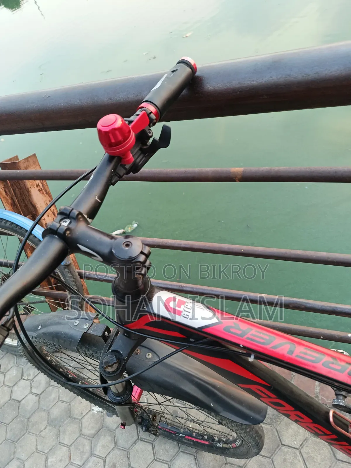 Bicycle full body is fresh.